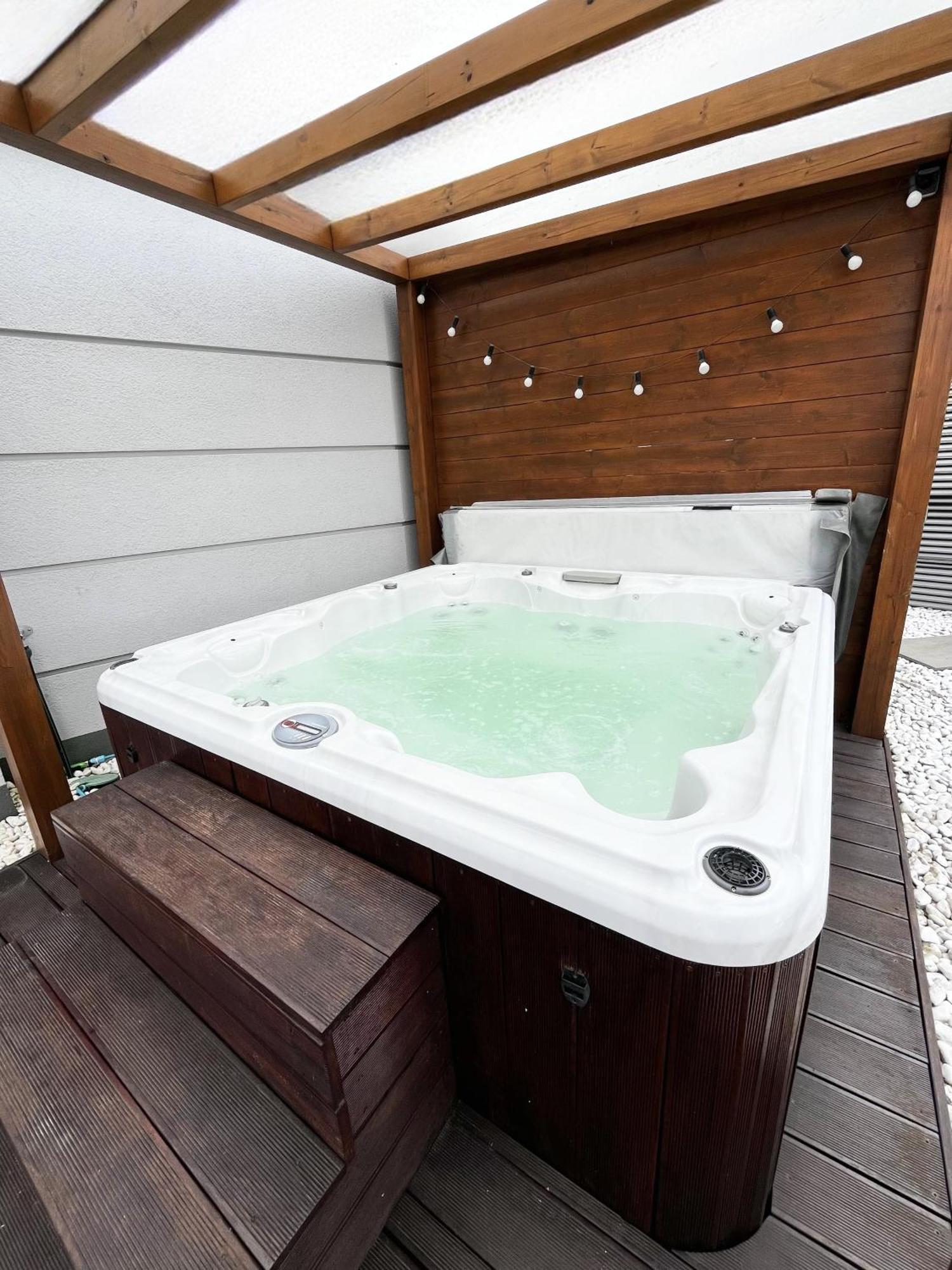 Luksusowy Apartament Z Jacuzzi By Jacek Budek Appartement Gdynia Buitenkant foto